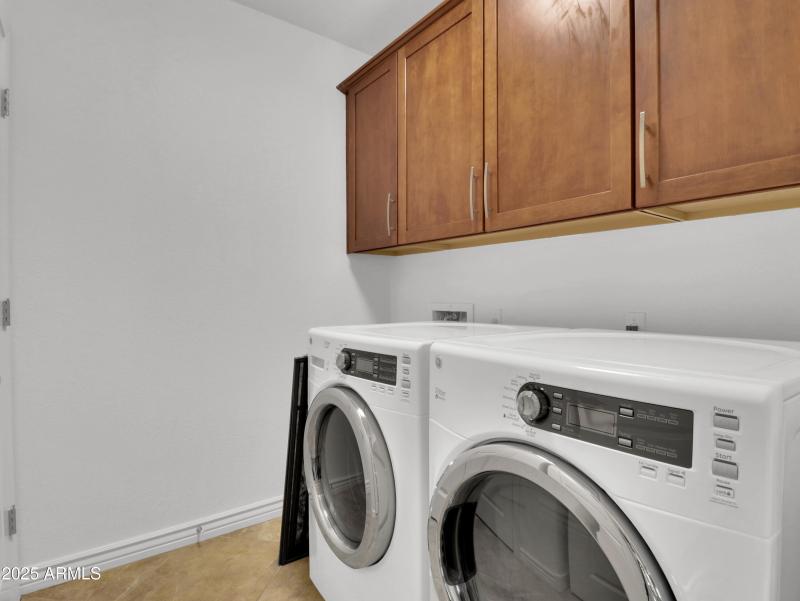 09-7601 E Indian School Road-9