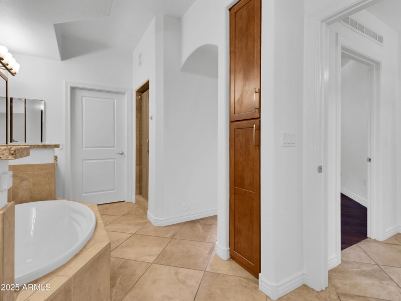 15-7601 E Indian School Road-15