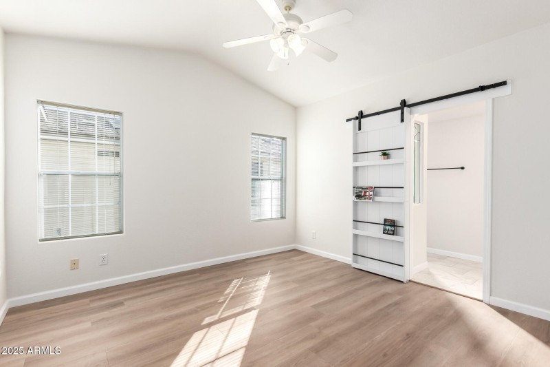 3301 S Goldfield Rd 2006