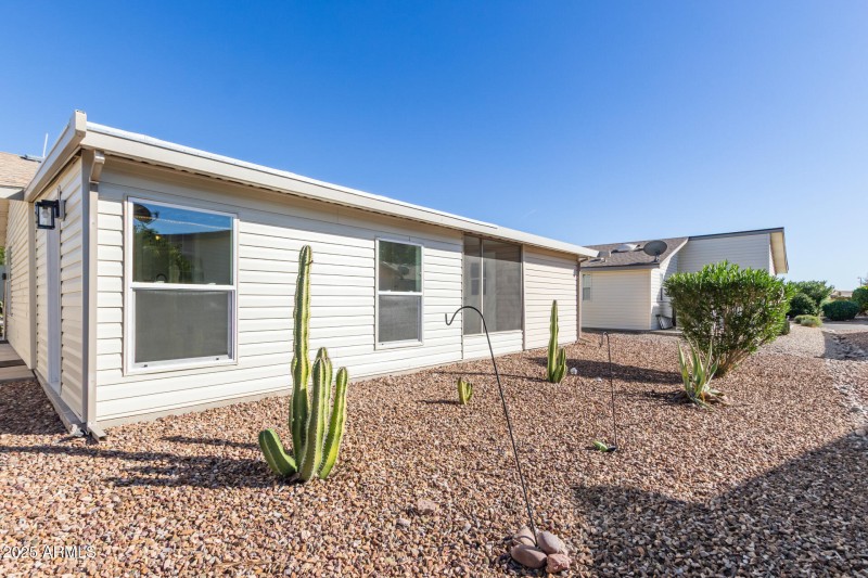 3301 S Goldfield Rd 2006