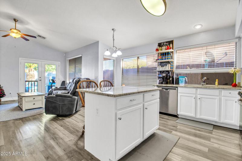 756 E Lovegrass Dr-18_(2048)