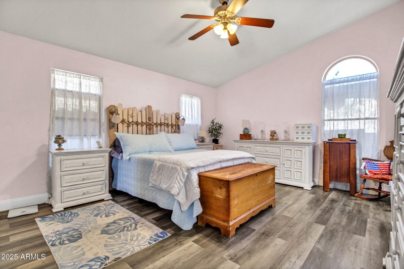 756 E Lovegrass Dr-25_(2048)