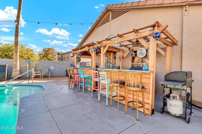 756 E Lovegrass Dr-37_(2048)