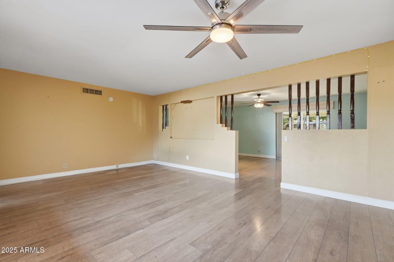 Racine - Family room.3