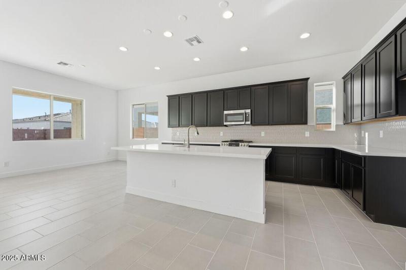 4103 E BRITTLEBUSH Lane - Ready Now!