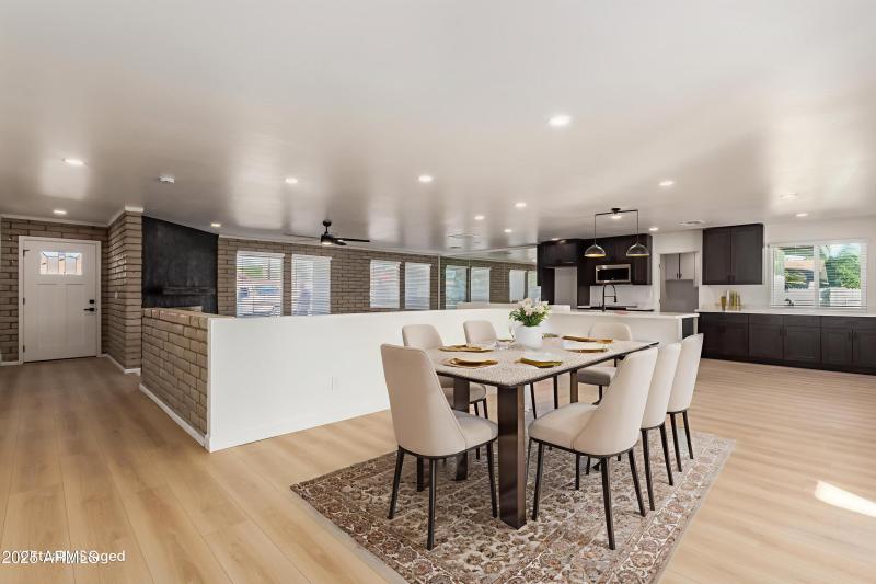 15-Fairfield - Dining Room - Standard -