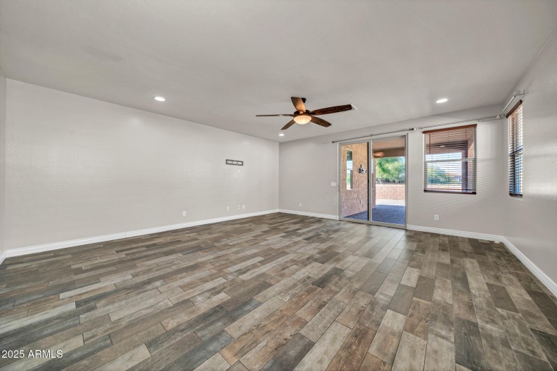 26310 N 131st Dr-9_(2048)