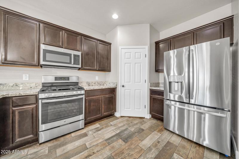 26310 N 131st Dr-10_(2048)