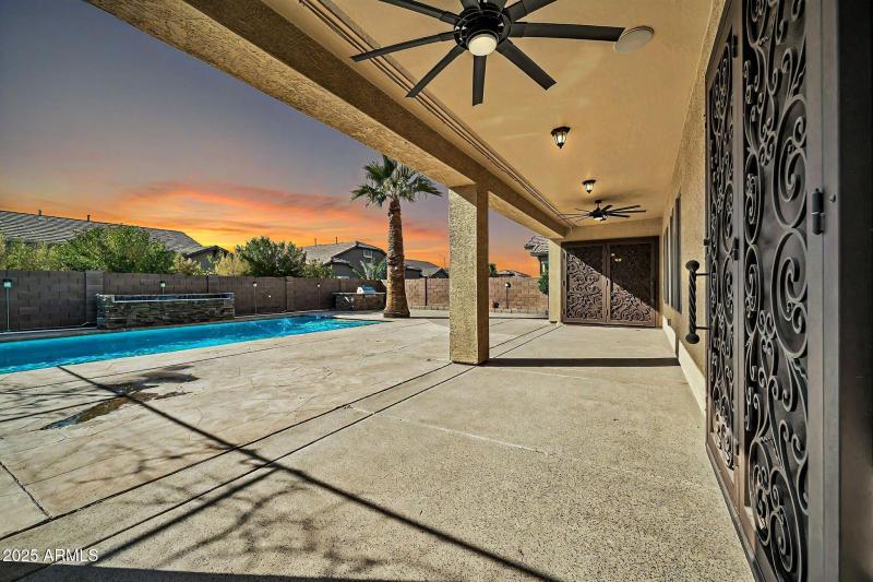 mls_13611 W Merrell St VT 4