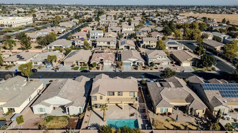 mls_13611 W Merrell St Drone-10