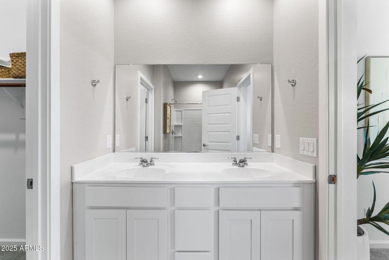 18-web-or-mls-DSC01200