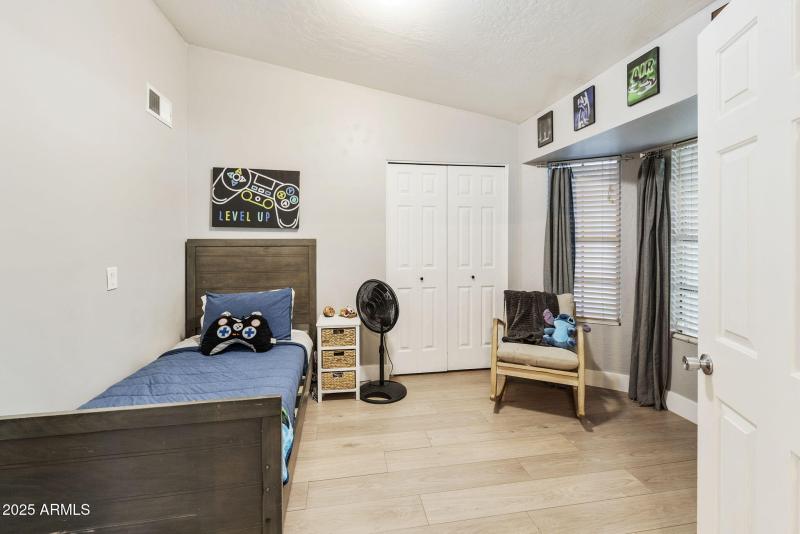 23-web-or-mls-dlb_0072-dlb_0076