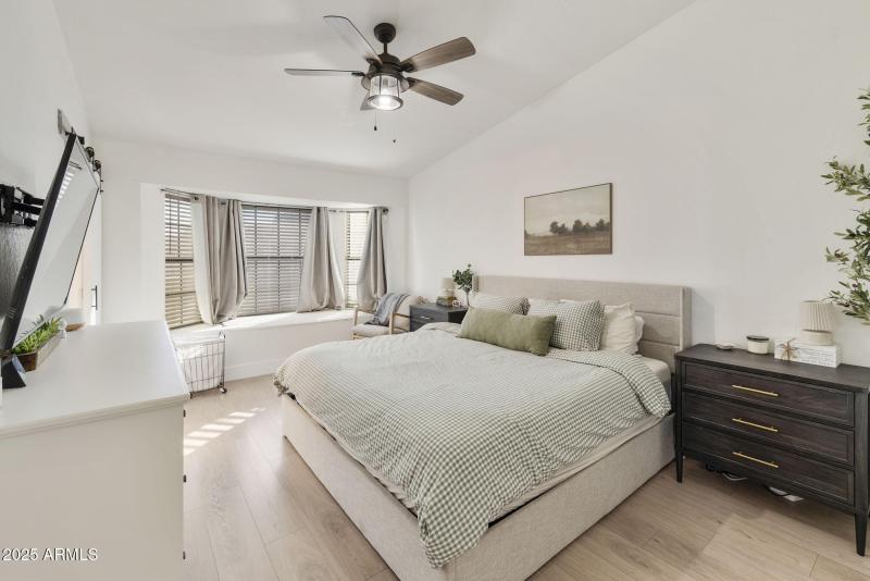 24-web-or-mls-dlb_0077-dlb_0081