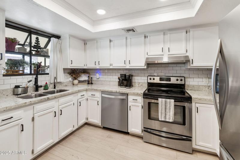 19-web-or-mls-dlb_0052-dlb_0056