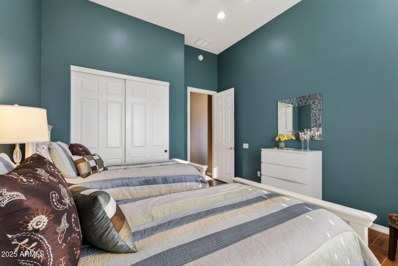 48_17173_W_Mahogany_Way48_mls