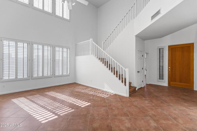 1441 S La Arboleta Dr-7