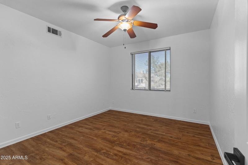 1441 S La Arboleta Dr-31