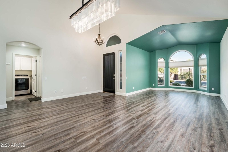 3951 E Cullumber St - Entrance 2