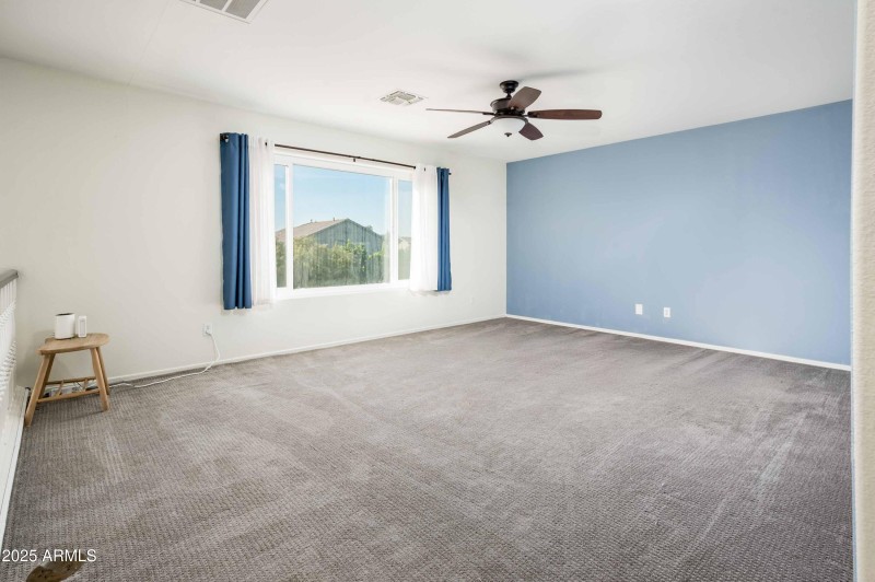 3951 E Cullumber St - Loft