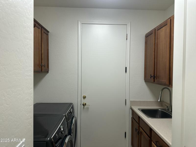 406088E7-45A1-4A93-A708-856547755604