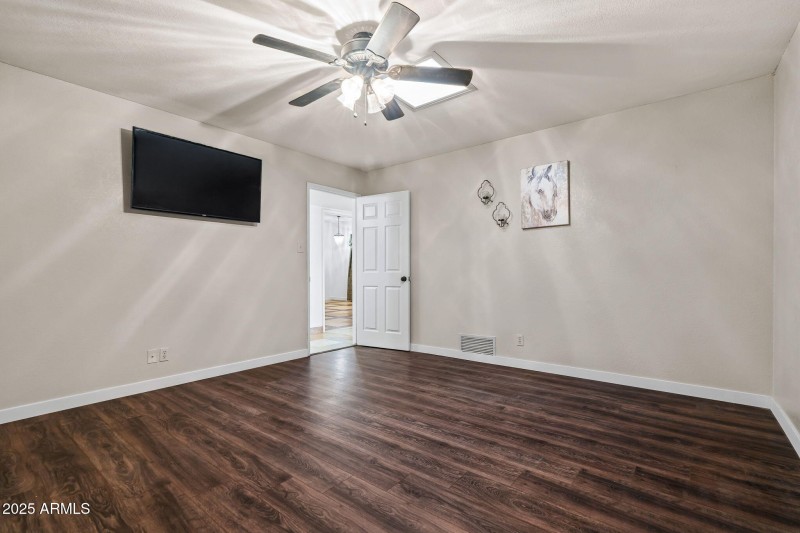 34-web-or-mls-13217 N 65th Dr--14