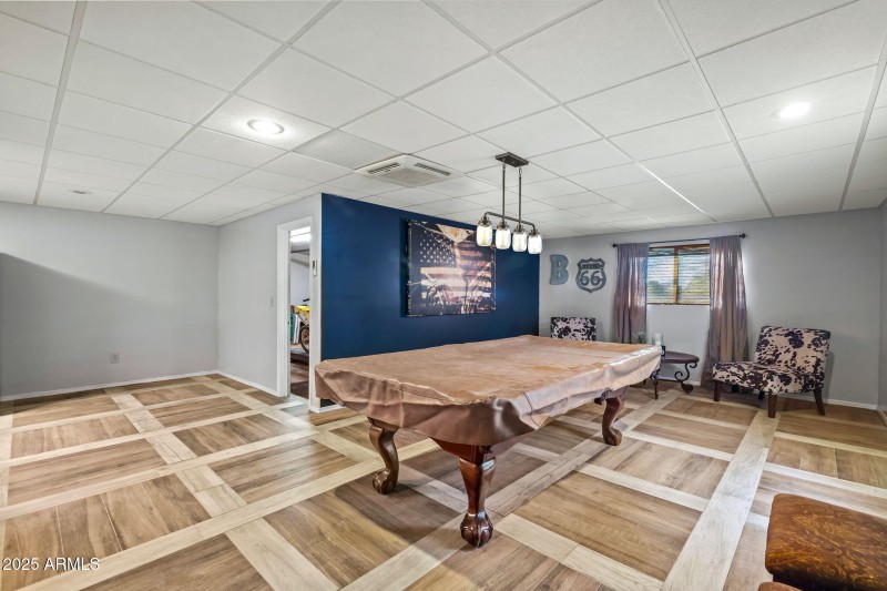 55-web-or-mls-13217 N 65th Dr--46