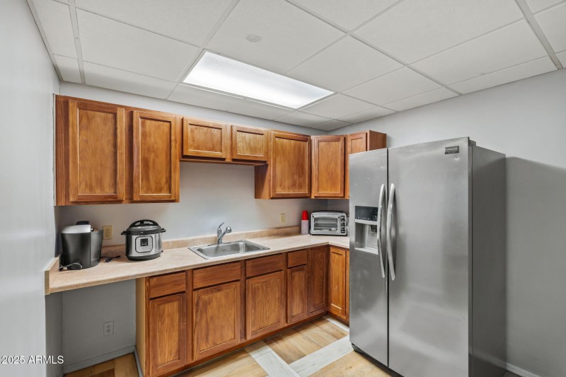 60-web-or-mls-13217 N 65th Dr--48