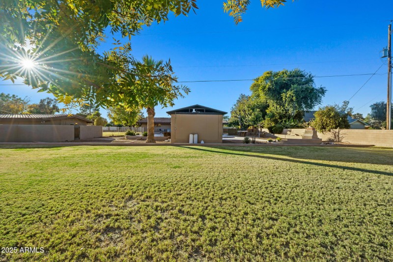 74-web-or-mls-13217 N 65th Dr--65