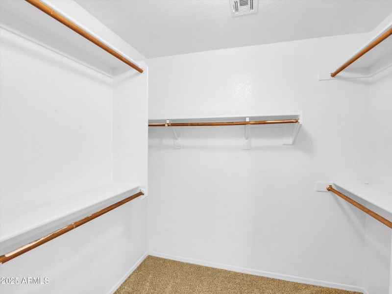 22-18259 N 11th Dr-22