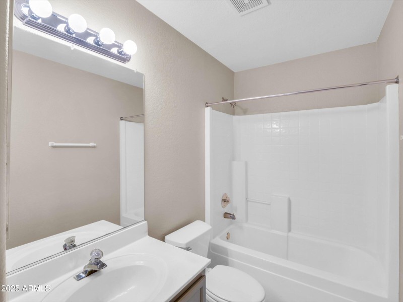 26-18259 N 11th Dr-26