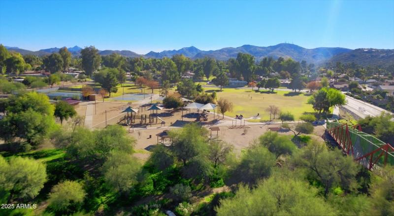 Moon Valey Park Wash.& Playground