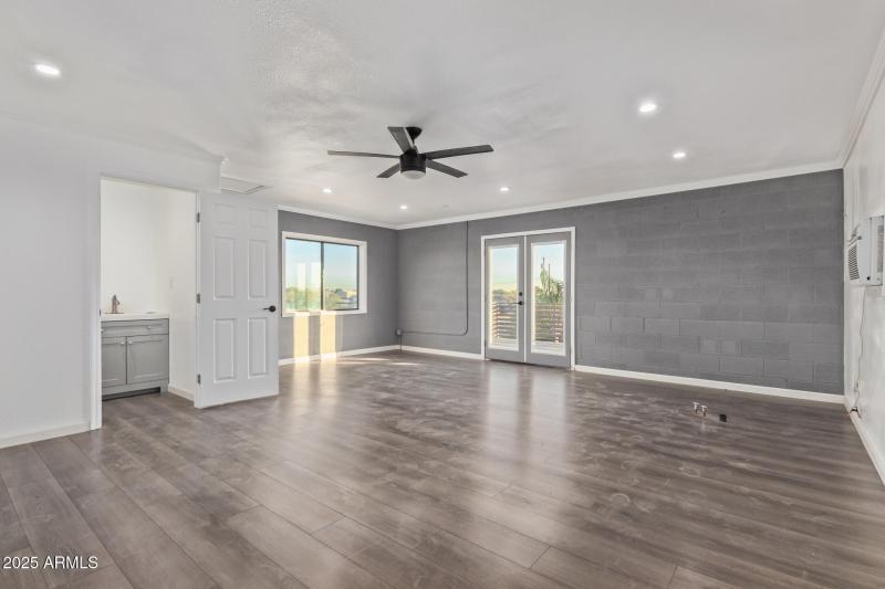 44 - Avenida Del Sol