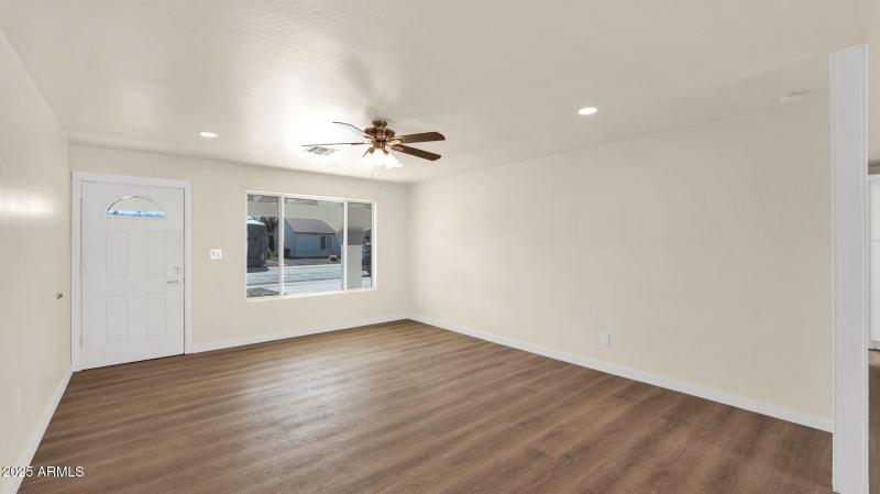 7-web-or-mls-P1387082