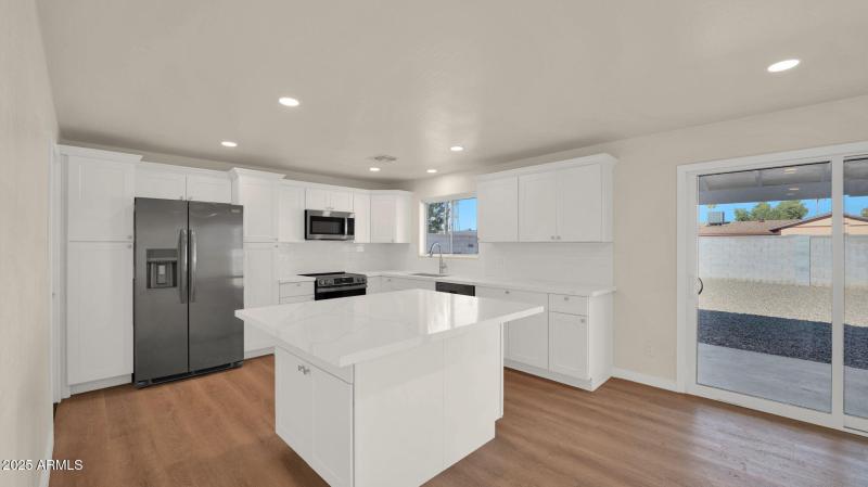 11-web-or-mls-P1387145