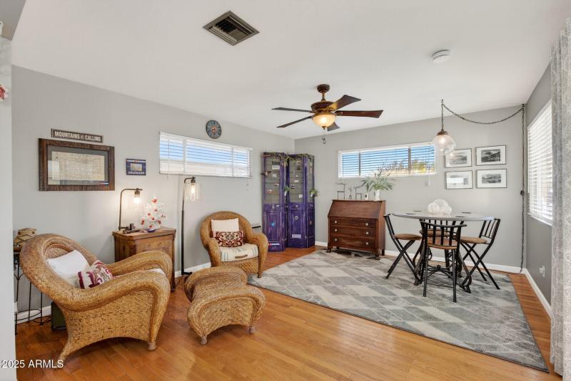 15_10001_W_Burns_Dr15_mls