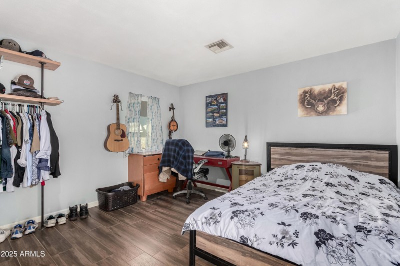 Den, could be 3rd bedroom