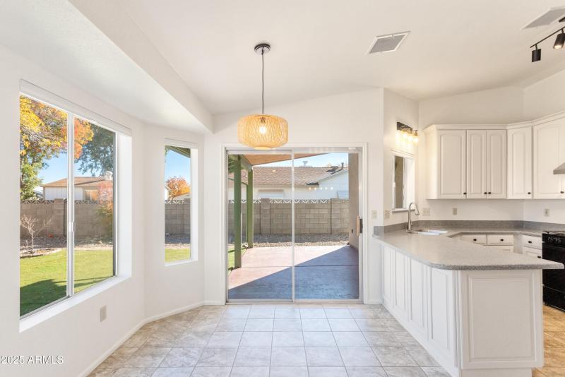 Kitchen/ Dining Area