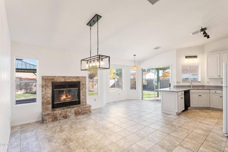 Kitchen/ Family Room