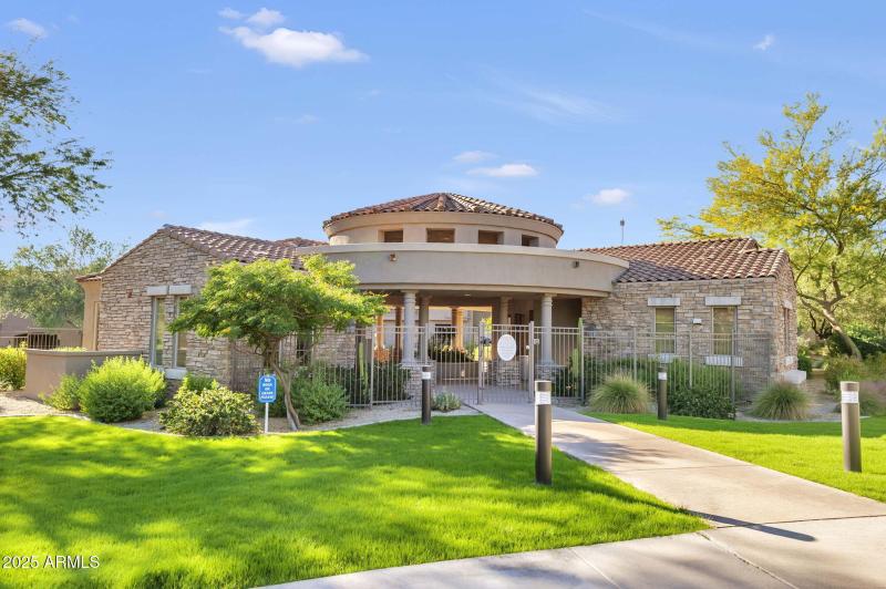 COMMUNITY POOL/SPA/WORKOUT