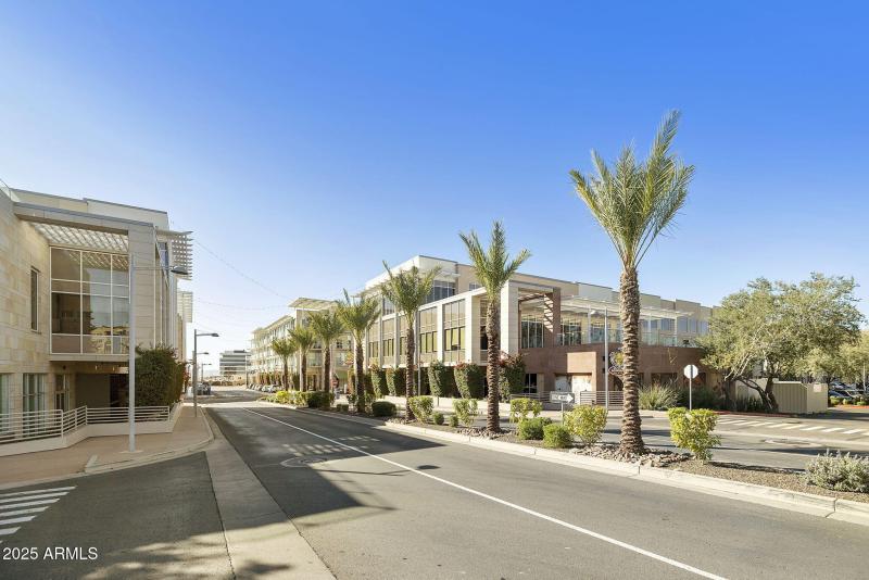 SHOPPING AND DINING CLOSE BY