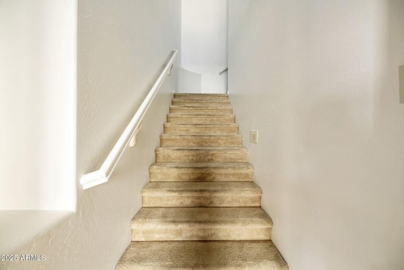 STAIRS TO UPSTAIRS UNIT