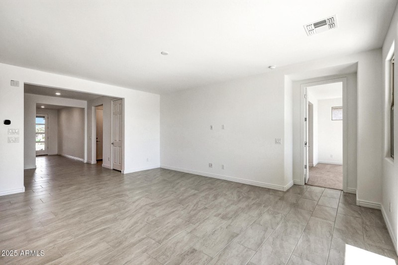 PHX_Miravida_Lot 1157_Dove_14813_greatro