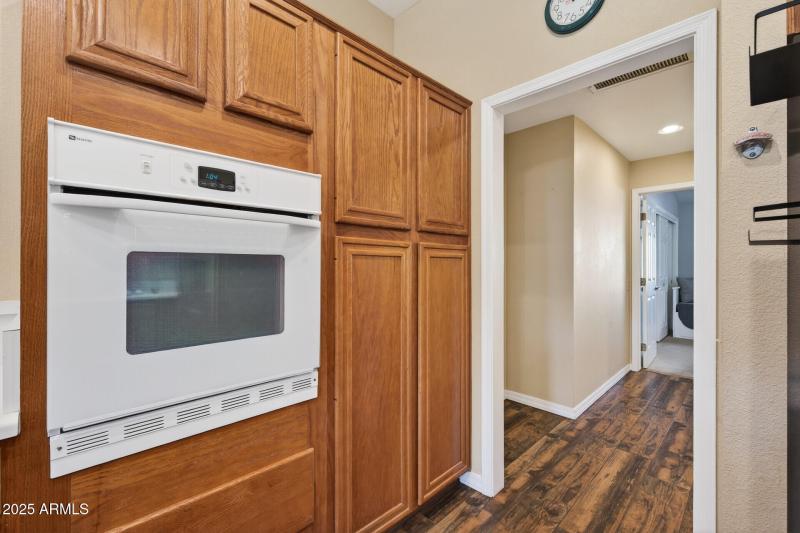 24_13553_W_Pavillion_Dr24_mls