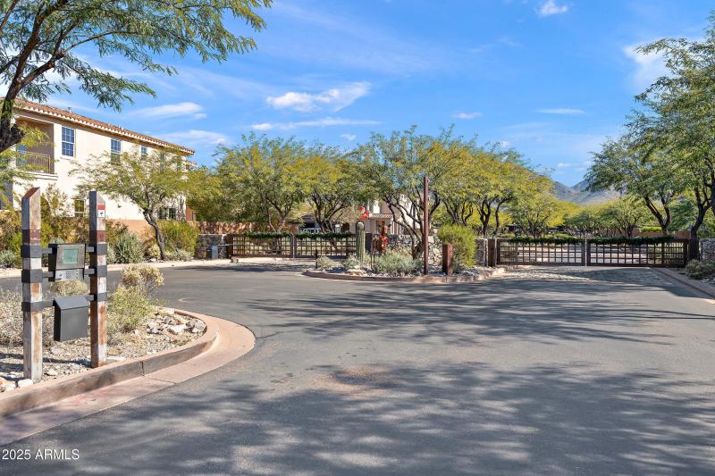 61_9469 e trailside view-61