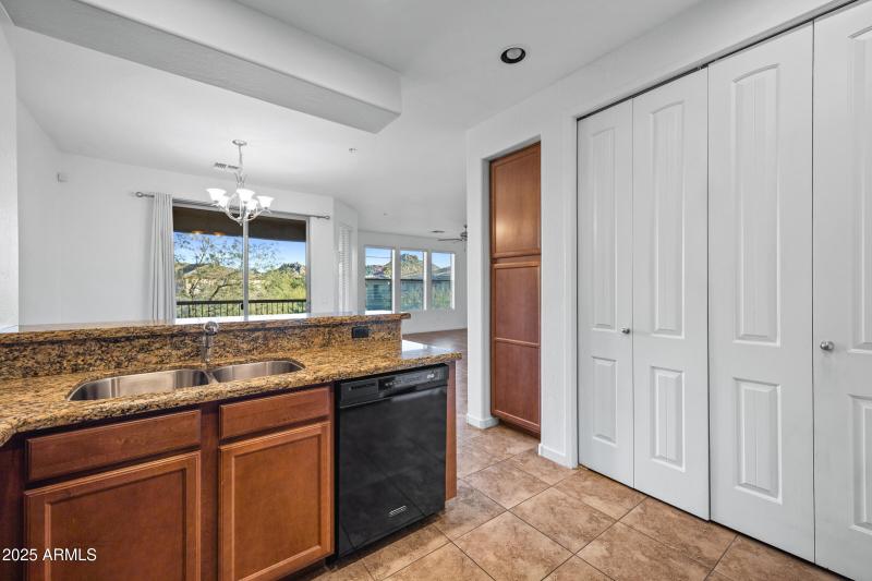 10260 E White Feather Ln Unit 2015-20