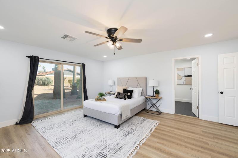 E Sharon Dr. (5728)-12