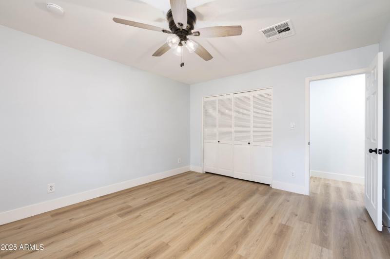 E Sharon Dr. (5728)-18