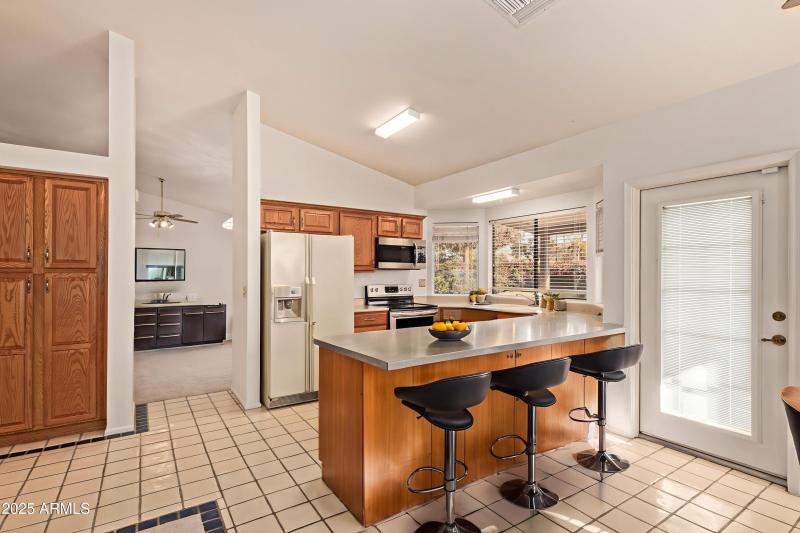 12-Forest - Kitchen - Modern - 1