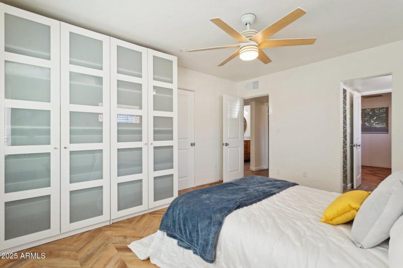 21-web-or-mls-6146-n-18th-ave