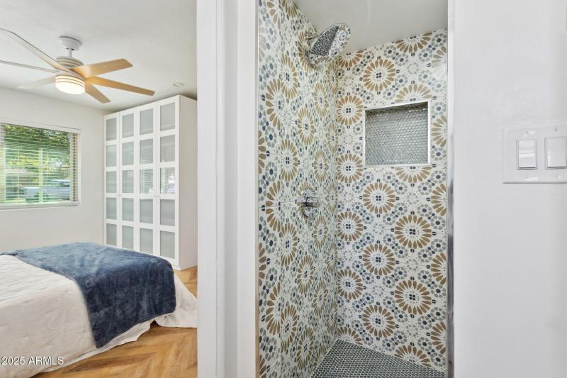 23-web-or-mls-6146-n-18th-ave